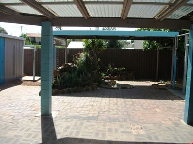 11 Cousins Street, Port Denison WA 6525
