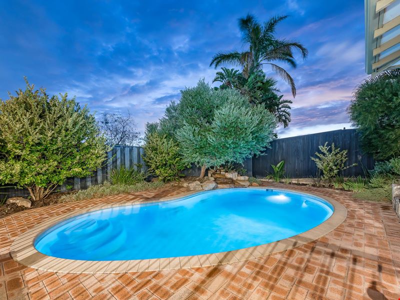 6 Kooralbyn Way, Connolly WA 6027
