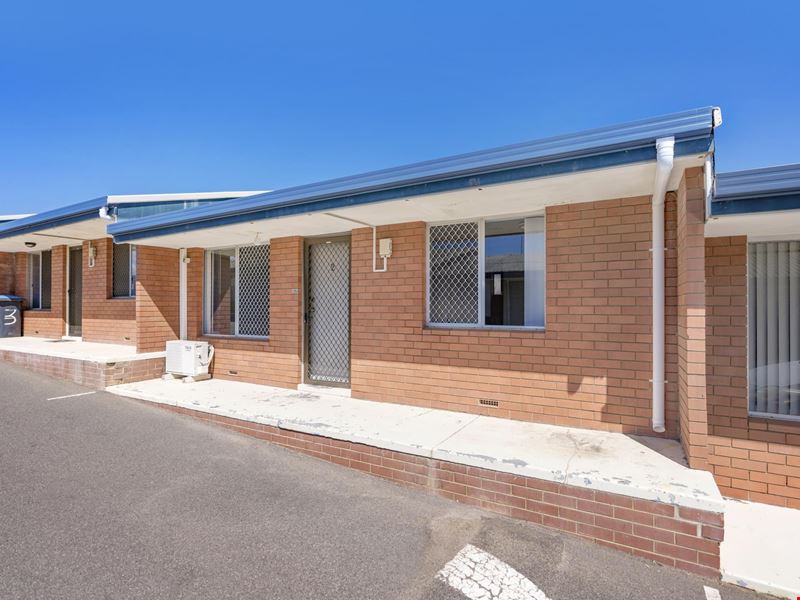 2/13 Francis Street, Geraldton WA 6530