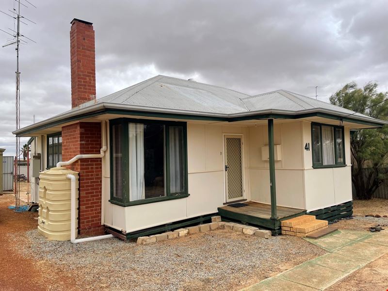 41 Stacy Street, Dowerin