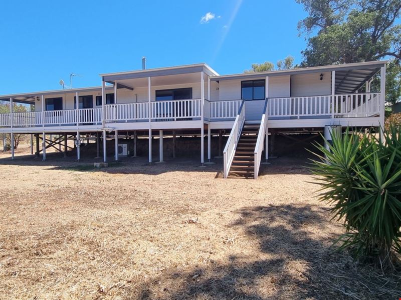64 Robinson  Street, Gingin WA 6503