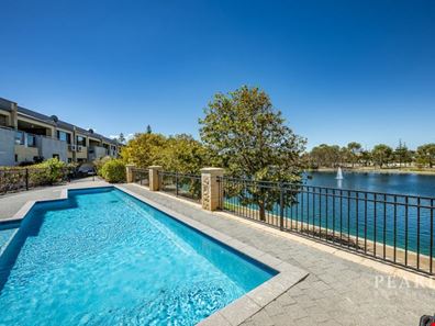 3/12 Wadhurst Road, Butler WA 6036