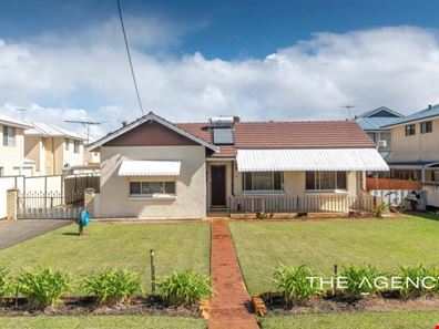 6 Pearl Road, Cloverdale WA 6105