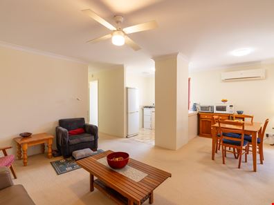 25/94 Simpson Avenue, Rockingham WA 6168