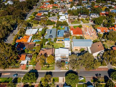 68A Kitchener Road, Melville WA 6156