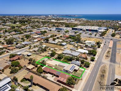 216 Place Road, Wonthella WA 6530