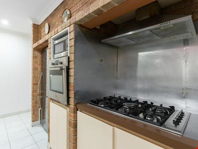 8 Twining Pl, Mirrabooka WA 6061