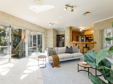 25 Duncraig Road, Applecross WA 6153