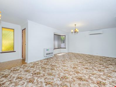 32 Markham Way, Swan View WA 6056