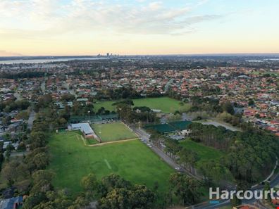 16A Walker Court, Kardinya WA 6163