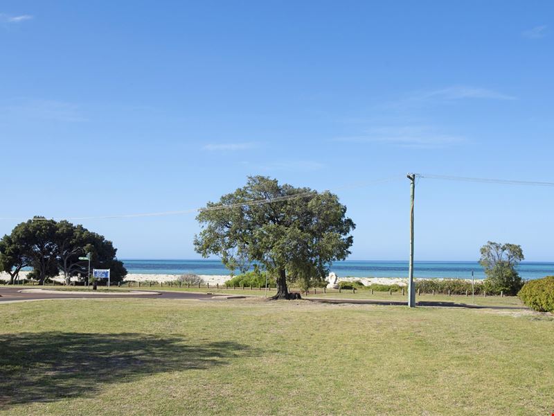 164 Geographe Bay Road, Quindalup WA 6281