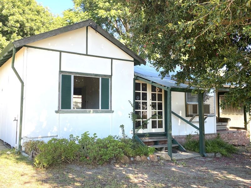 9 Neil Place, Waroona WA 6215