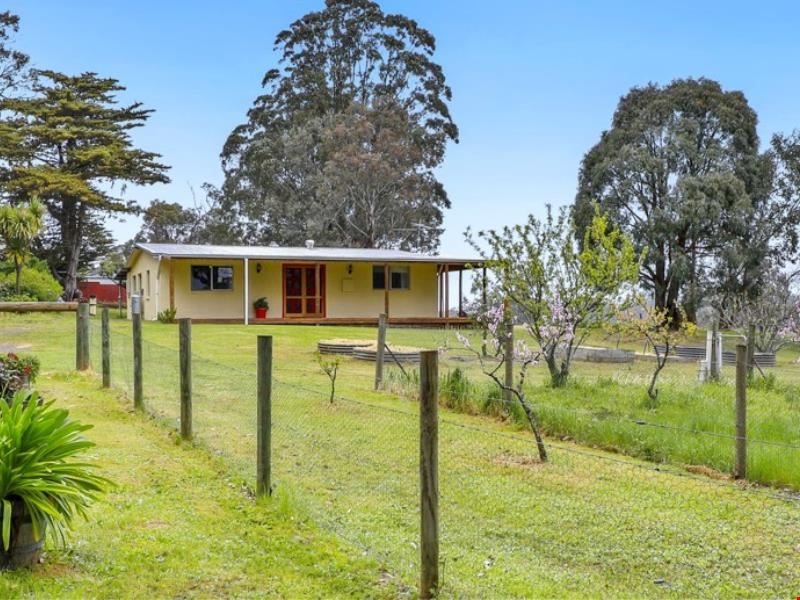 152 Oatlands Road, Mount Barker WA 6324