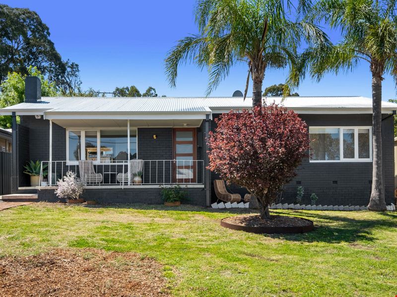 2 Caladenia Way, Koongamia WA 6056