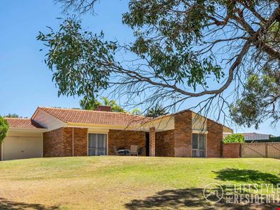 11 Augusta Grove, Yanchep WA 6035