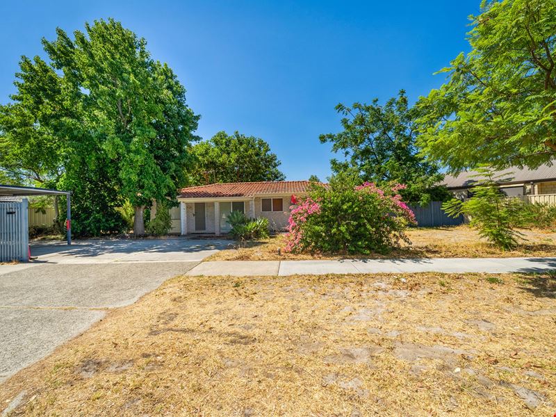 18 Gillon Street, Karawara WA 6152