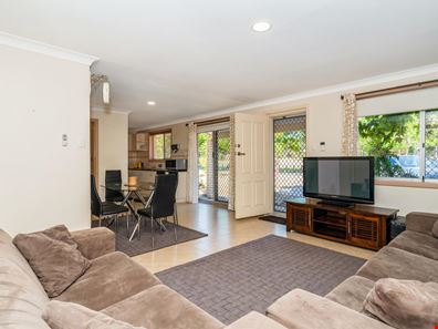 18 Gillon Street, Karawara WA 6152