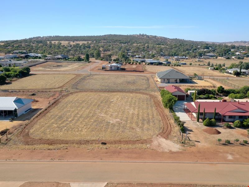 30 LANGFORD ROAD, York WA 6302