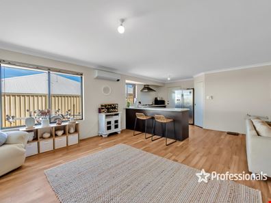 22 Lugger Outlook, Glenfield WA 6532