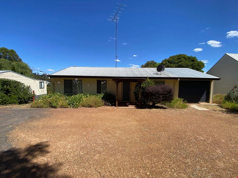 30 Forrest Street, Bridgetown WA 6255