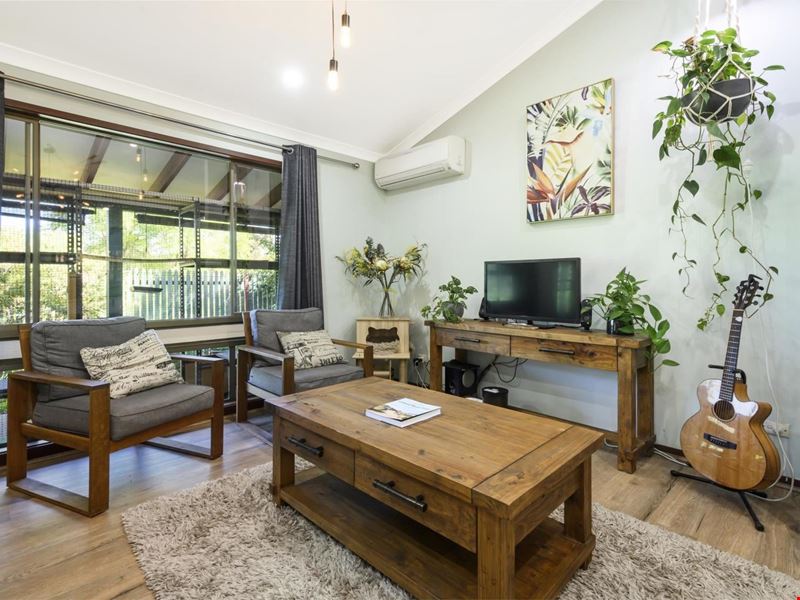 30 Feldman Crescent, Parkerville WA 6081
