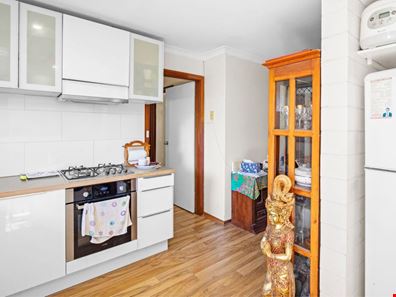 11 Eighth Avenue, Maylands WA 6051