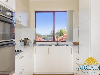 32 / 153 Stock Road, Bicton WA 6157