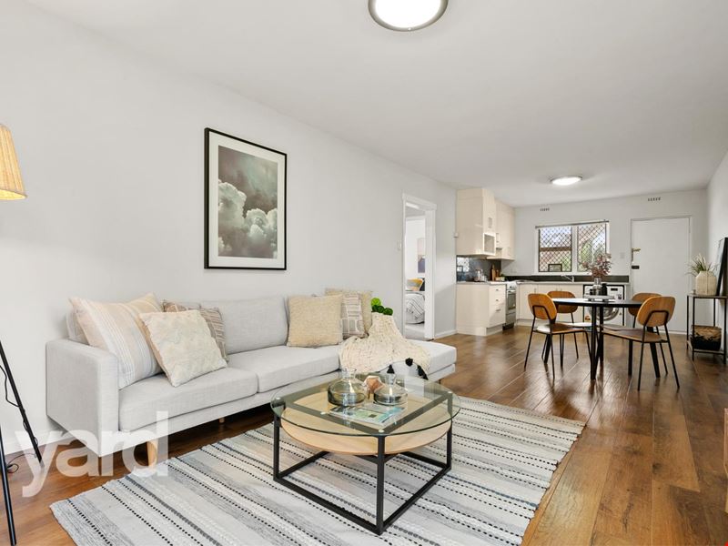 4/137 North Lake Road, Willagee WA 6156