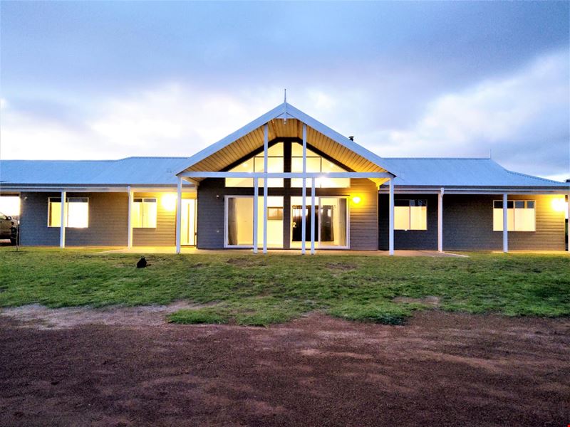 37 RANKIN STREET, Kulin