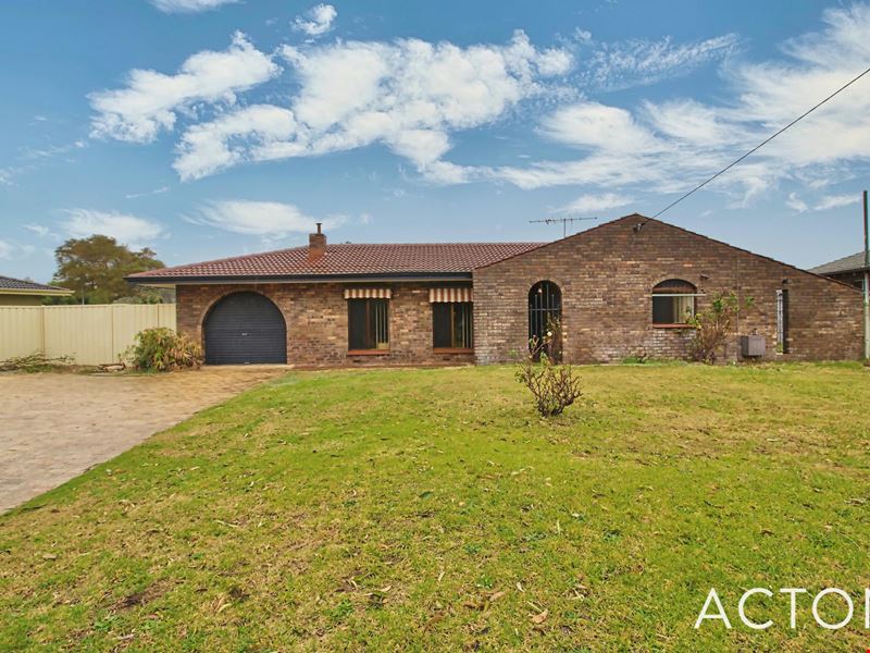 14 Bibanup Court, Hillman WA 6168