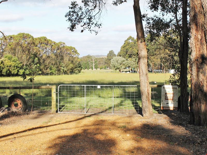 64 Martin Street, Mount Barker WA 6324