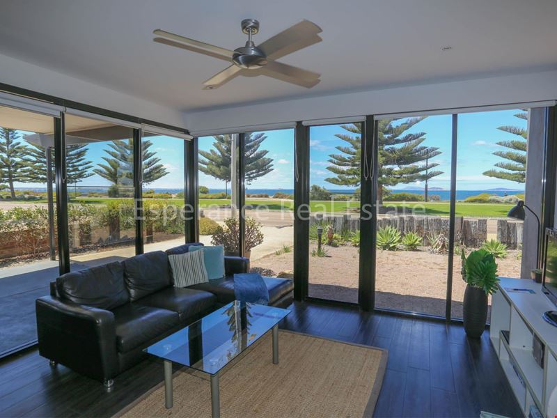 1/14 The Esplanade, Esperance WA 6450