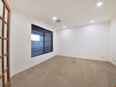 98 Ridgewood Boulevard, Ridgewood WA 6030