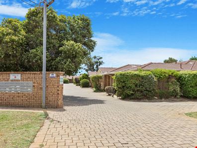 21/8 Merope Close, Rockingham WA 6168