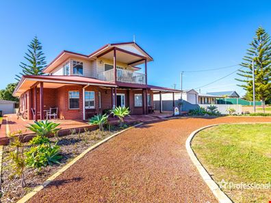 6 Coubrough Place, Jurien Bay WA 6516
