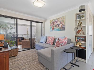 5/15 Boonooloo Road, Kalamunda WA 6076