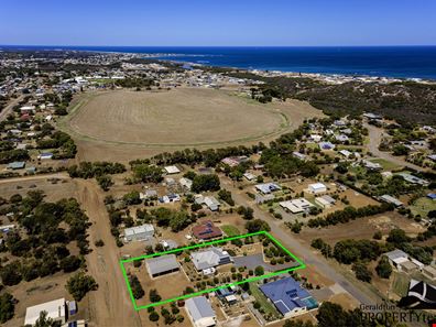 20 Watson Place, Dongara WA 6525