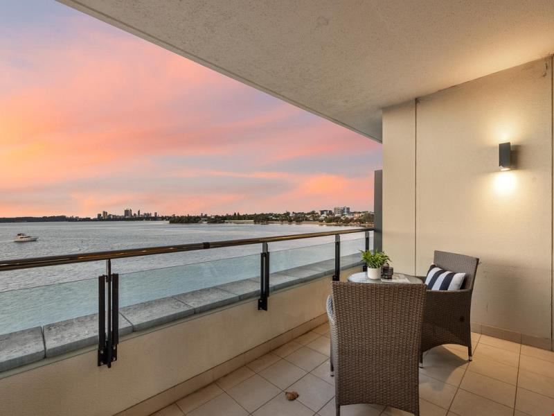 N403/70 Canning Beach Road, Applecross WA 6153