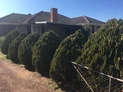 28 Longhurst Street, Narembeen WA 6369