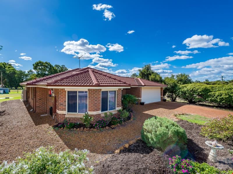 10 Archibald Street, Muchea WA 6501