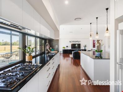 31 Drovers Road, Bovell WA 6280