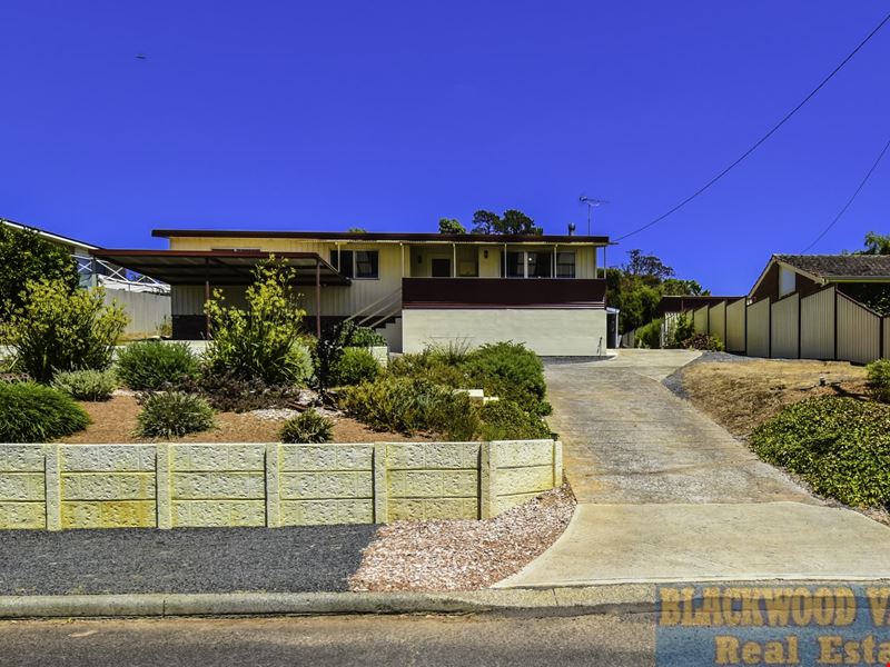 3 Purse Terrace, Boyup Brook WA 6244