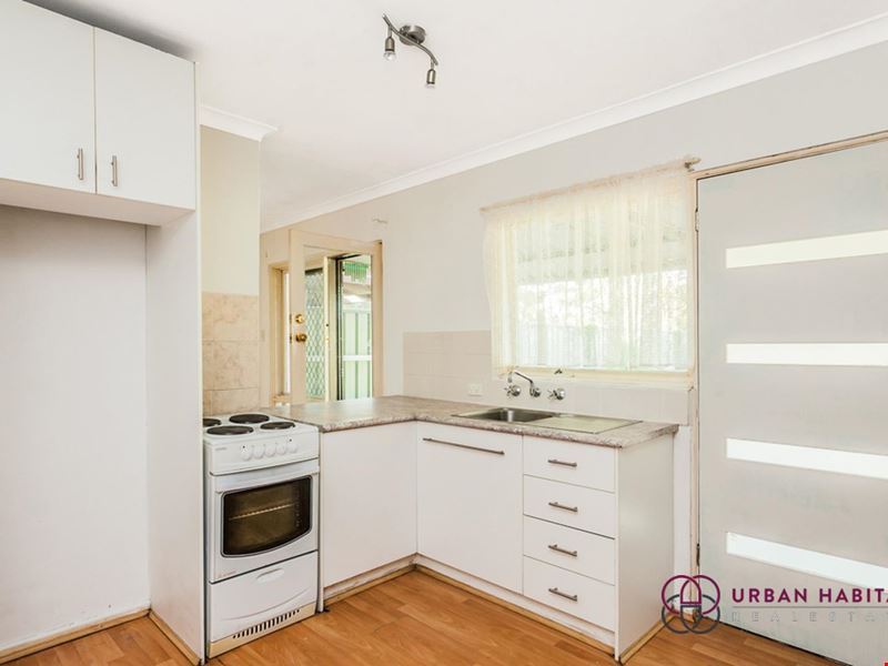 12 Pengilly Road, Orelia WA 6167