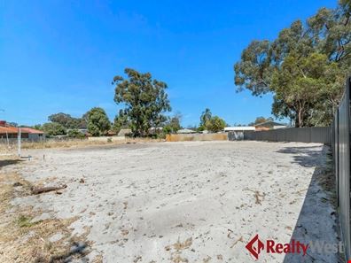 20 Hassett Street, Cloverdale WA 6105
