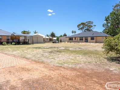 5 Strain Glen, South Yunderup WA 6208