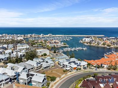 11 Toulon Circle, Mindarie WA 6030