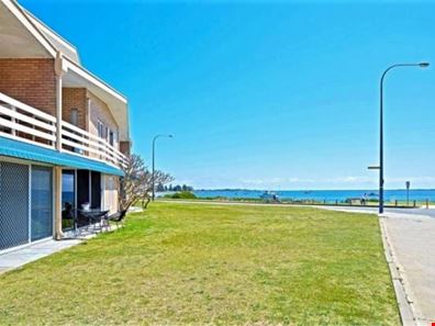 4/153 Esplanade, Rockingham WA 6168