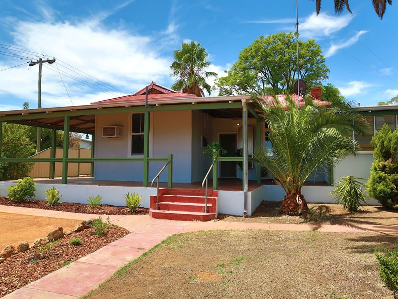 63 Goyder Street, Corrigin