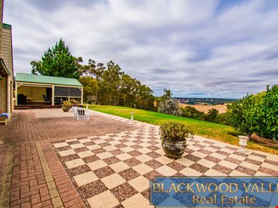 24 Robinia Way, Bridgetown WA 6255