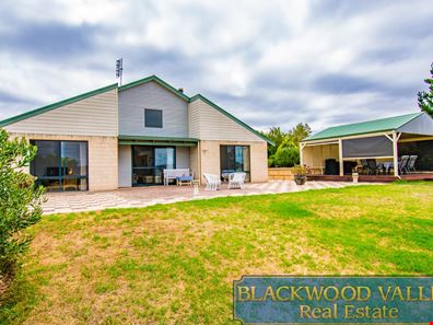 24 Robinia Way, Bridgetown WA 6255